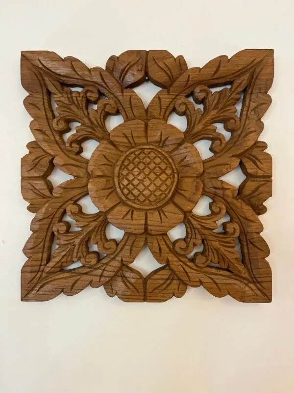 Talla de madera 30x30cm en Marrón - Decoración, Uruguay | Balihai