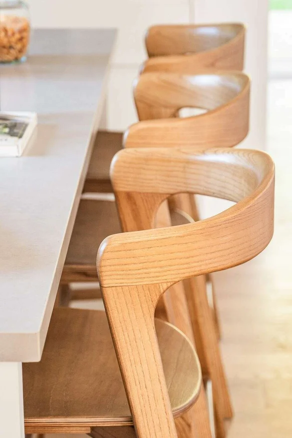 SILLA DE BAR BONHAM - MIEL en Madera natural - Sillas, Uruguay | La Iberica, vista 2