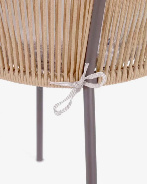 Silla Yanet - de cuerda beige y patas de acero galvanizado en Beige - Sillas, Uruguay | Kavehome, vista 5