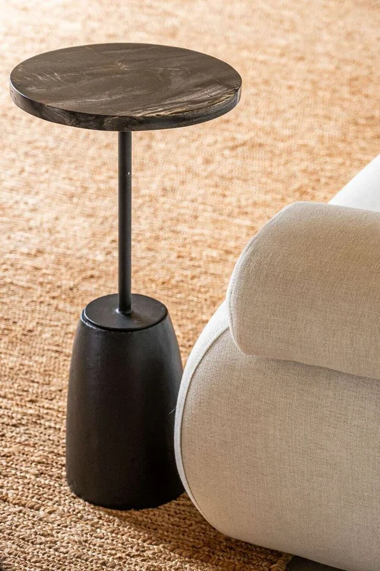 MESA PETRIFICADA BLACK - BASE CEMENTO - 32 CMS en Negro - Mesas de living, Uruguay | La Iberica, vista 6