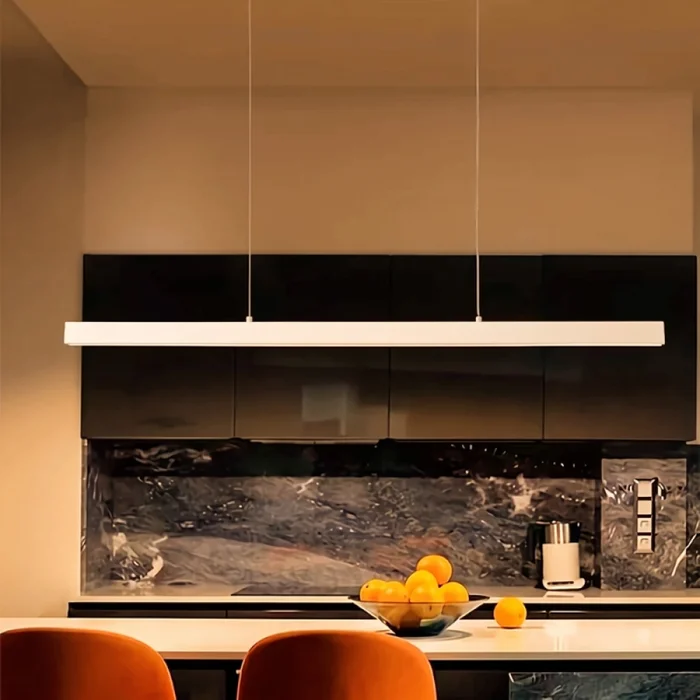 Luminaria Lineal LED 36W Blanco Luz Cálida 120cm en Blanco - Lámparas colgantes, Uruguay | Serlux, vista 3