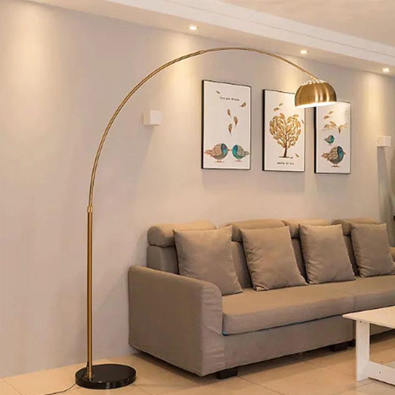 Lampara de pie Arco Gold en Dorado - Lámparas de mesa, Uruguay | Decotech, vista 3