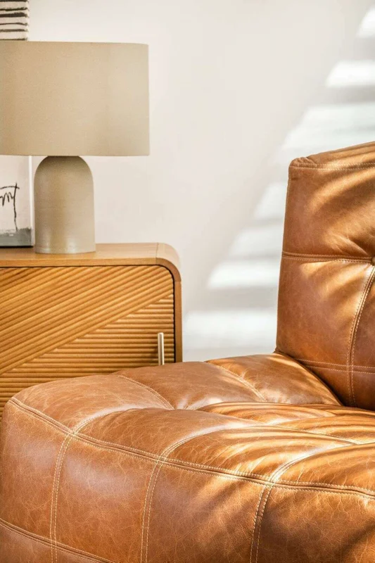 BUTACA COLUMBIA - CUERO ITALIANO CARAMELO en Marrón - Sillones y sofás, Uruguay | La Iberica, vista 29