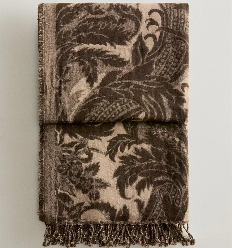 MANTA JACQUARD FLORES en Marrón - Textiles, Uruguay | Zara Home