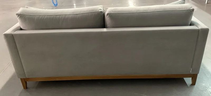 Sofá Felini 3 Cuerpos (200 cm) – Gris Claro Aqua Block en Gris - Sillones y sofás, Uruguay | Berna Home, vista 6