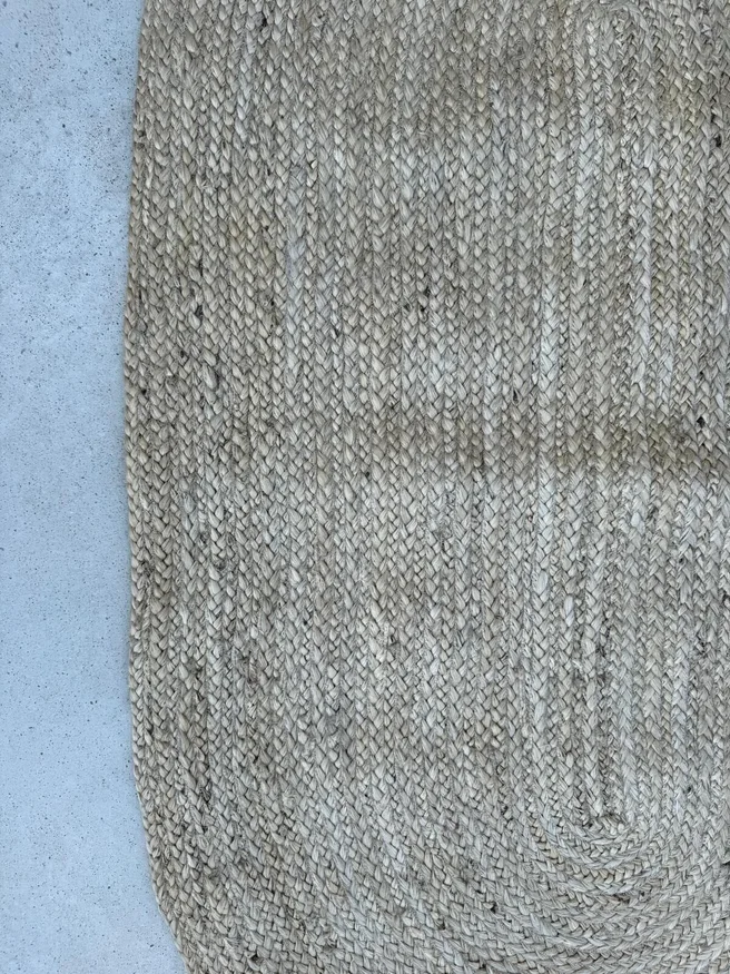 ALFOMBRA OVALADA YUTE GRIS - Alfombras, Uruguay | Más Infinito Casa, vista 2