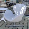 Swan Chair | Arne Jacobsen - Butacas, banquetas y puffs, Uruguay | Mad for Modern, vista 1 de 2