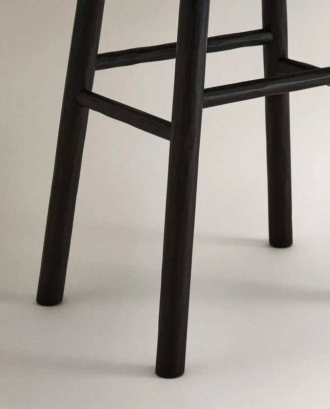 TABURETE MARTILLADO MADERA en Negro - Sillas, Uruguay | Zara Home, vista 5