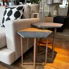 Mesa Lateral Idea (Mármol Gris/Marrón Claro/Pie Dorado) - Mesas de arrimo, Uruguay | Berna home, vista 5 de 7