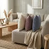 Almohadón Velvet Cuadrado - Textiles, Uruguay | Indrana, vista 2 de 3