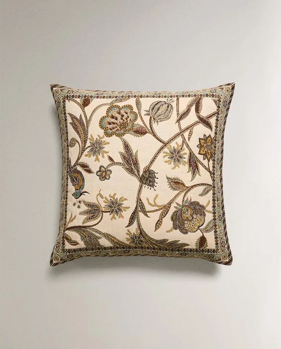 FUNDA COJÍN JACQUARD en Beige - Textiles, Uruguay | Zara Home, vista 2