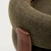 Butaca Granite de chenilla - verde y patas de madera maciza de fresno acabado nogal FSC 100% en Verde - Butacas, banquetas y puffs, Uruguay | Kavehome, vista 8 de 10