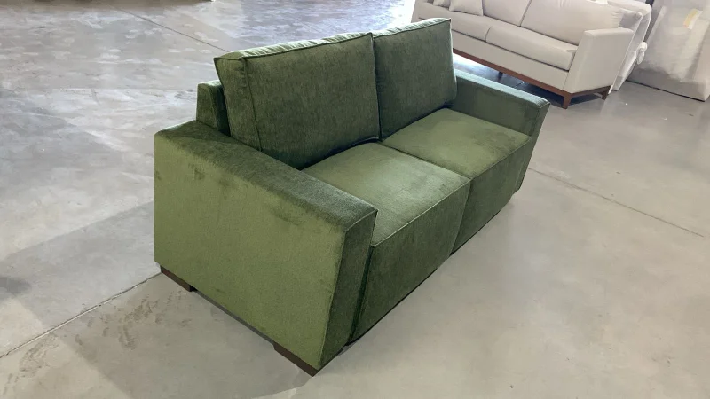 Sofa Moscú 3 Cuerpos 200cm - Verde Oliva Easy Clean en Verde - Sillones y sofás, Uruguay | Berna home, vista 3