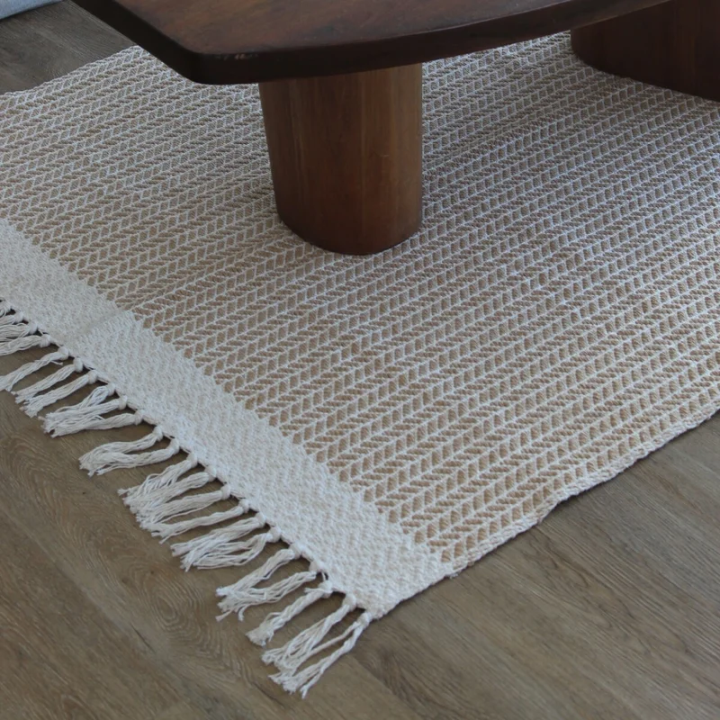 Alfombra tejida beige - 120x180cm en Beige - Alfombras, Uruguay | Buho Store, vista 4