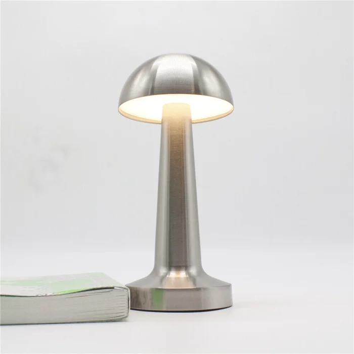 Lámpara de Mesa Samoa Portátil Recargable Nickel en Plateado - Lámparas de mesa, Uruguay | Unilux, vista 2