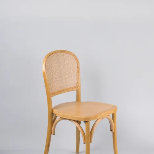Silla Oasis Clara (asiento de madera) en Madera natural - Sillas, Uruguay | Victoriana