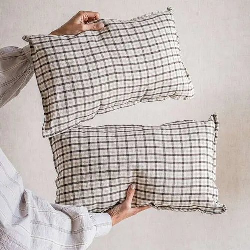 ALMOHADON LINO CUADROS - 50 X 30 CMS en Multicolor - Textiles, Uruguay | La Iberica