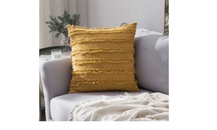 Almohadón con aplique Yellow en Almohadón con aplique Yellow - Textiles, Uruguay | Finkel