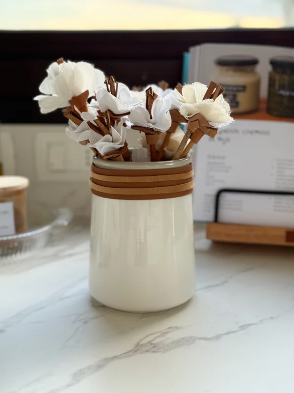 Florero o porta utensilios blanco con cuero en Blanco - Jarrones, Uruguay | Dreams On Time, vista 13
