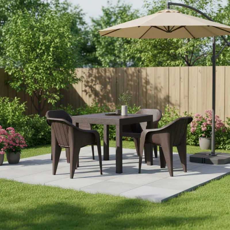 Set De Comedor Exterior Polipropileno Marron Turim en Marrón - Muebles para el exterior, Uruguay | Divino