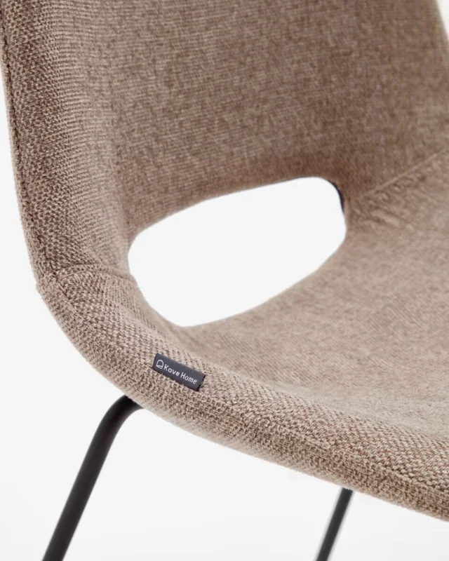 Silla Zahara marrón y patas de acero con acabado negro en Marrón - Sillas, Uruguay | Kavehome, vista 3