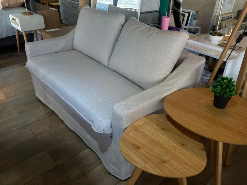 Sofá Manchester con Funda Desmontable 2 Cuerpos (155cm) – Beige en Beige - Sillones y sofás, Uruguay | Berna Home, vista 4