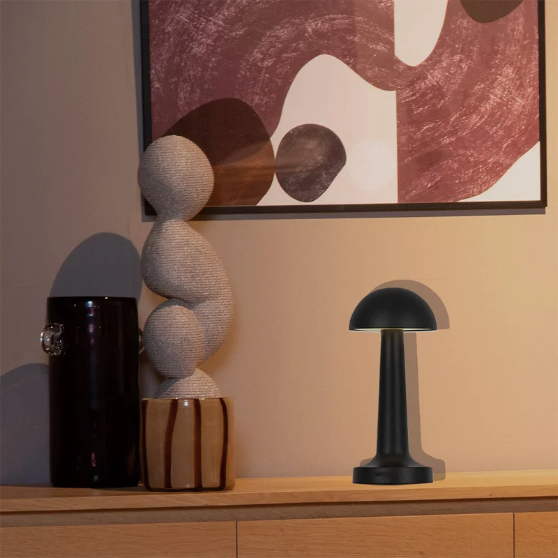 Lámpara de Mesa Samoa Portátil Recargable Negro en Negro - Lámparas de mesa, Uruguay | Unilux, vista 3