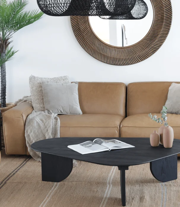 SOFÁ OSVALDO LA PAZ CAMEL en Beige - Sillones y sofás, Uruguay | Más Infinito Casa, vista 3