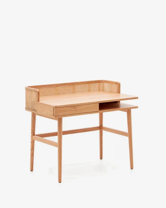 Escritorio Araxi de chapa, madera maciza de fresno y ratán 105 x 62 cm en Madera natural - Escritorios, Uruguay | Kavehome