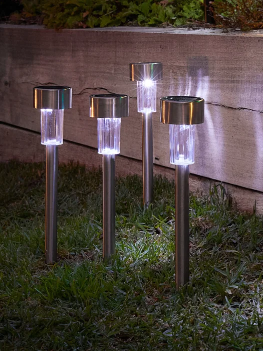 Lámpara solar ALK Ø6xA37cm 4 unidades en Plateado - Muebles para el exterior, Uruguay | JYSK, vista 2