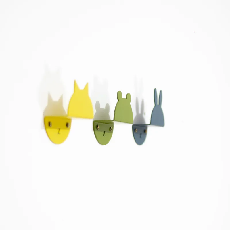 Percheros Fauna (x3) en Multicolor - Percheros y colgadores, Uruguay | Zeze Home Deco