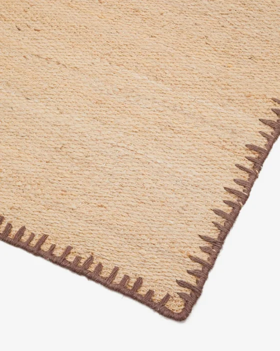 Alfombra Sorina de yute natural con borde marrón 200 x 300 cm en Madera natural - Alfombras, Uruguay | Kavehome, vista 3