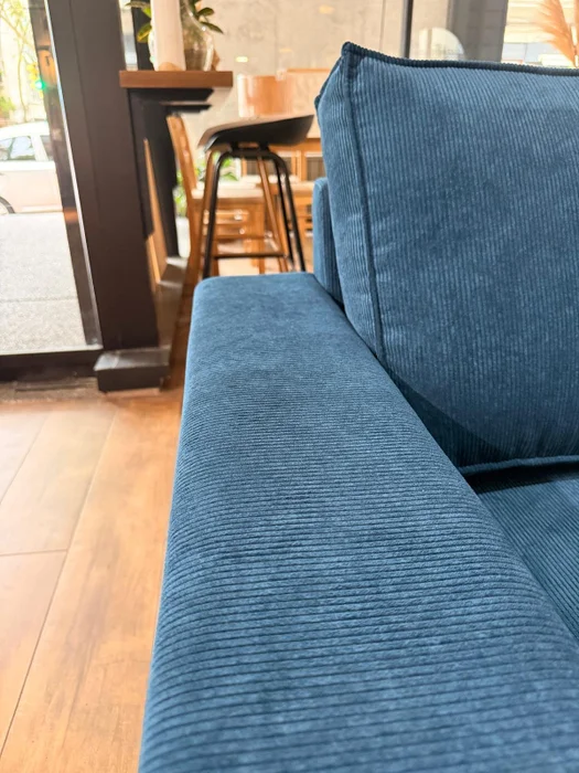 Sofa Moscú 3 Cuerpos 200cm – Azul Easy Clean en Azul - Sillones y sofás, Uruguay | Berna Home, vista 6