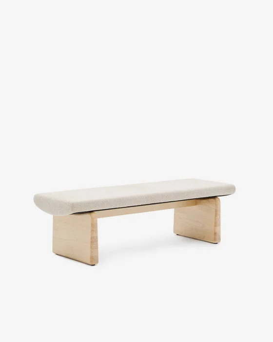 Banco Topaz de chenilla beige y madera maciza de fresno - con acabado natural 150cm FSC 100% en Beige - Butacas, banquetas y puffs, Uruguay | Kavehome