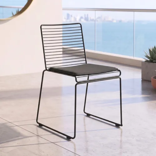 Silla De Exterior Metal con almohadón Apilable - Negro en Negro - Muebles para el exterior, Uruguay | Rústico Hogar