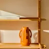 Jarrón Odra de cerámica marrón acabado brillante 25,5 cm en Marrón - Jarrones, Uruguay | Kavehome, vista 2 de 6