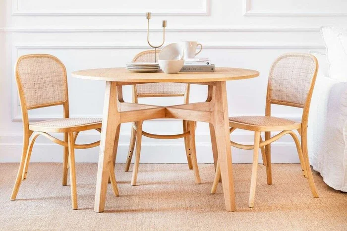 MESA COMEDOR DINAMARCA - 1.10 MTS - ALAMO NATURAL en Madera natural - Mesas de comedor, Uruguay | La Iberica