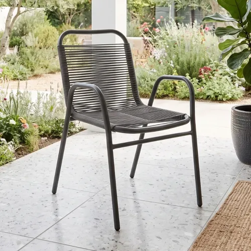 Silla de Jardín Simil Rattan - Negro en Gris - Muebles para el exterior, Uruguay | Rústico Hogar