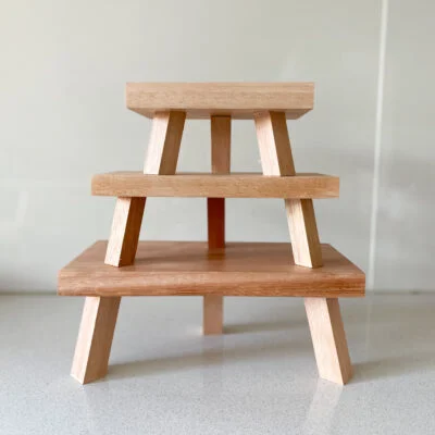 Banquito 3 patas – 25cm en Madera natural - Decoración, Uruguay | Dreams On Time, vista 5