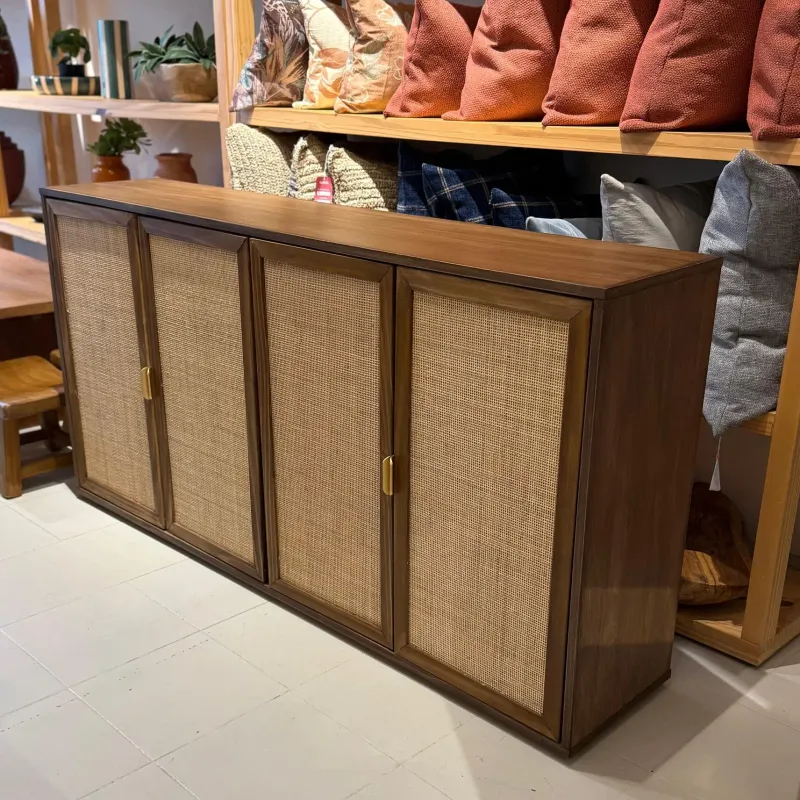 Aparador bajo con esterilla - Muebles para TV, Uruguay | FMB