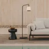 Mesa auxiliar Manya de cerámica negro Ø 38 cm en Negro - Mesas de arrimo, Uruguay | Kavehome, vista 2 de 6
