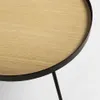 Mesa auxiliar Nenet ø 60 cm en Natural, Negro - Mesas de arrimo, Uruguay | Kavehome, vista 4 de 5