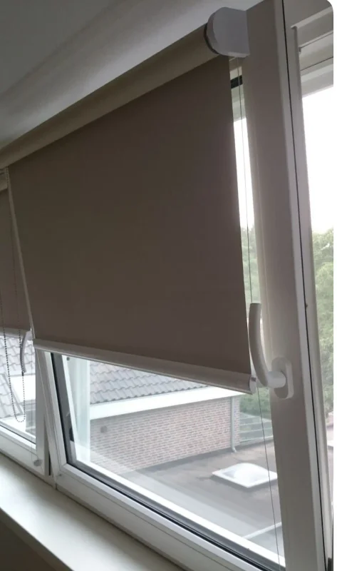Cortinas Rollers Personalizada en Gris - Textiles, Uruguay | Decilo con Alma, vista 3