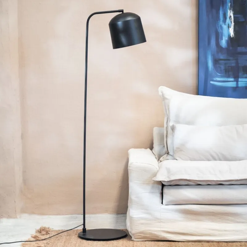 Lámpara De Pie Aleso en Negro - Lámparas de mesa, Uruguay | Aihaus