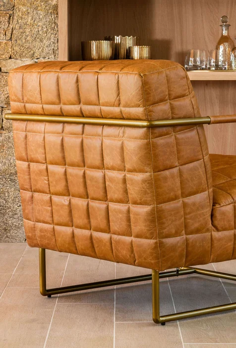 BUTACA ASTON CUERO ITALIANO CARAMELO en Marrón - Butacas, banquetas y puffs, Uruguay | La Iberica, vista 15