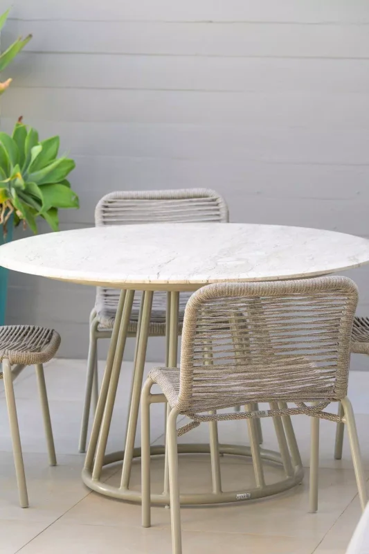 Mesa Biarritz en Fendi - Mesas de comedor, Uruguay | Balcony, vista 7