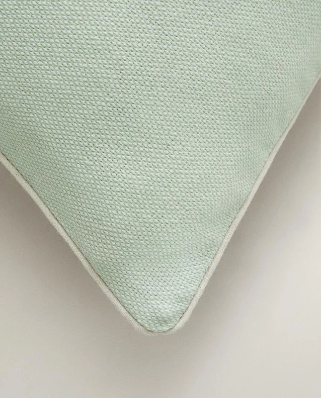 FUNDA COJÍN PIPING en Verde - Textiles, Uruguay | Zara Home, vista 3