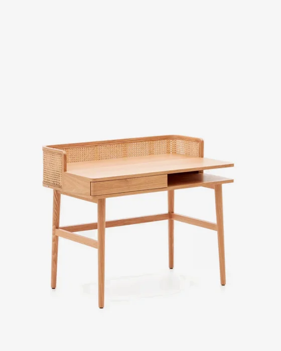 Escritorio Araxi de chapa, madera maciza de fresno y ratán 105 x 62 cm en Madera natural - Escritorios y sillas de escritorio, Uruguay | Kavehome