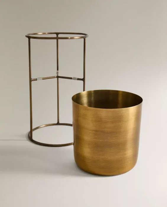 MACETERO METAL en Amarillo - Jarrones, Uruguay | Zara Home, vista 4