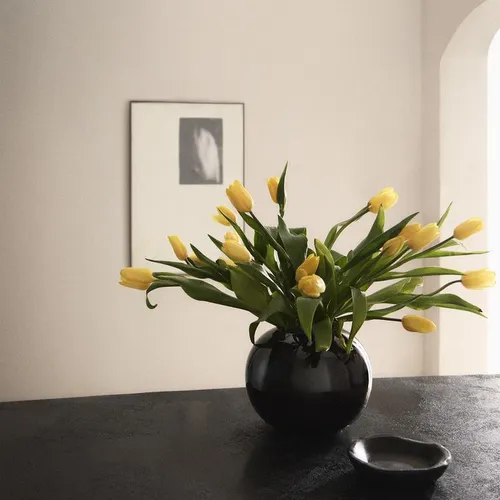 JARRÓN ESFERA GLOSS - Jarrones, Uruguay | Zara Home